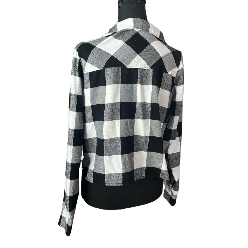 Colsie Flannel - Picture 2 of 6